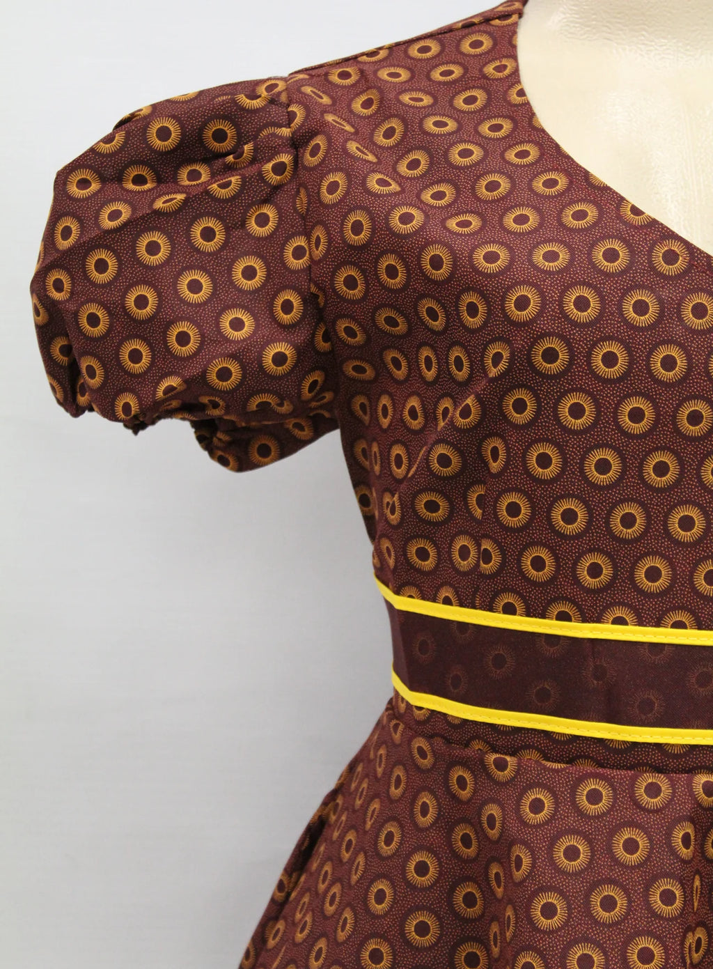 Ladies Traditional Dress With Puffed sleeves